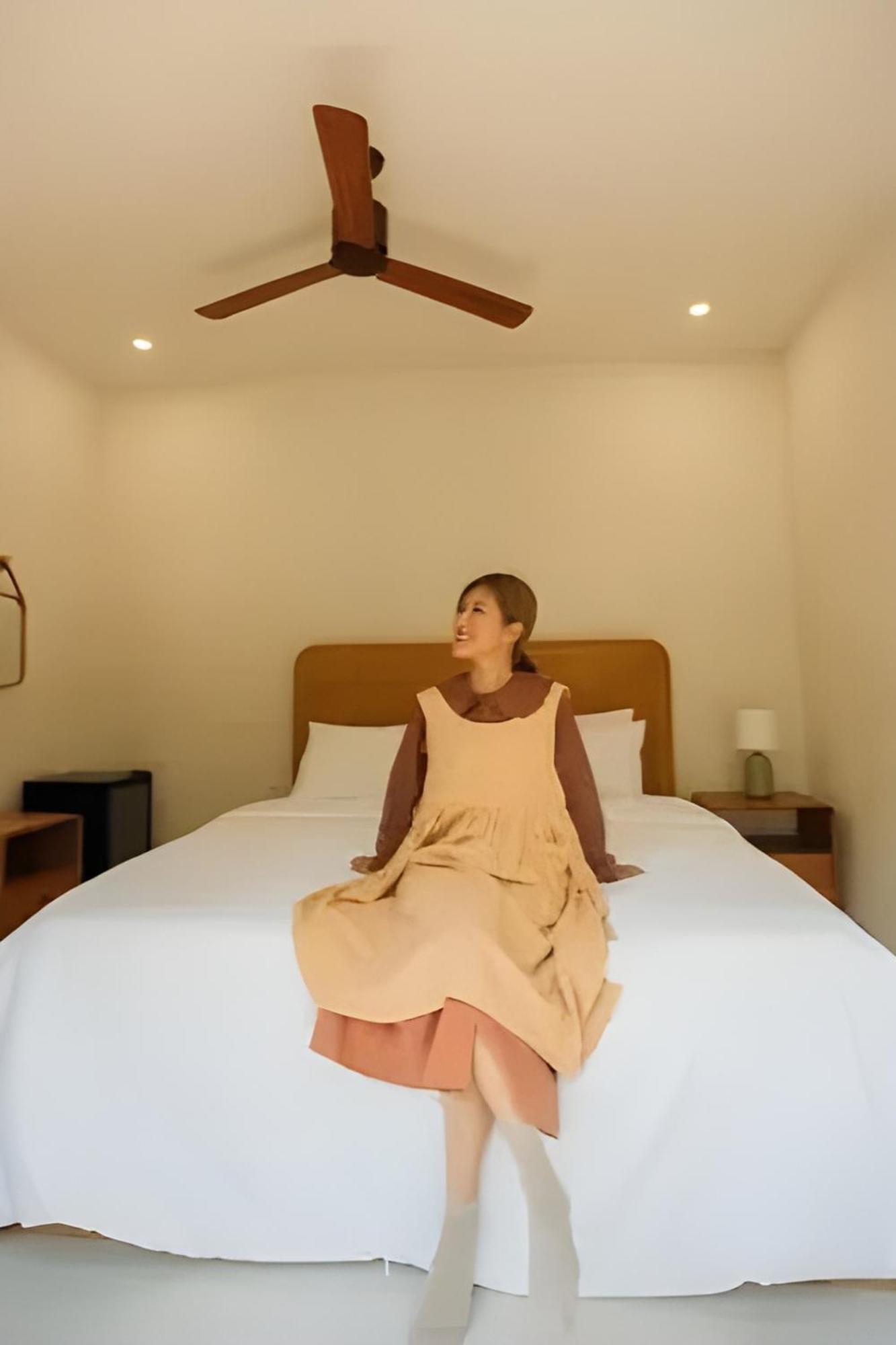 Taryn Tara Cafe And Stay Чиангмай Экстерьер фото
